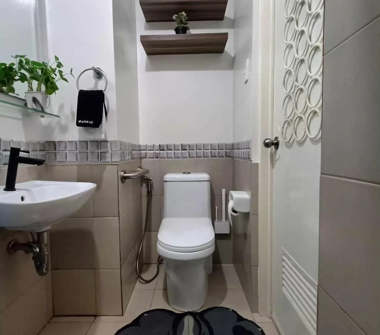 2Br Condo Unit With Washer, Inet, Desk Space, Ground Floor Davao City